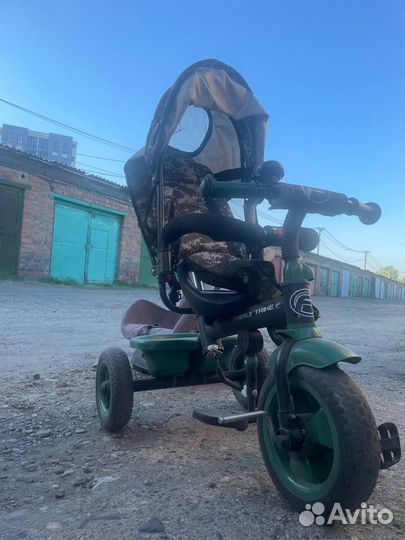 Детский трехколесный велосипед