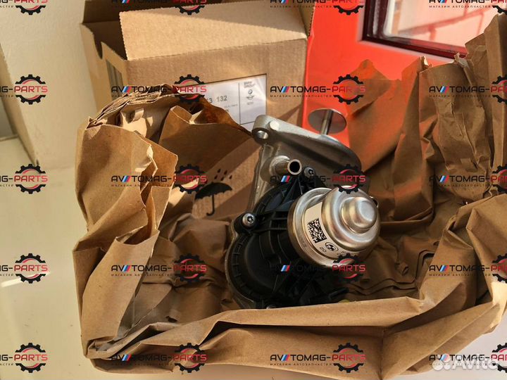Клапан возврата отработанных газов BMW 11718513132