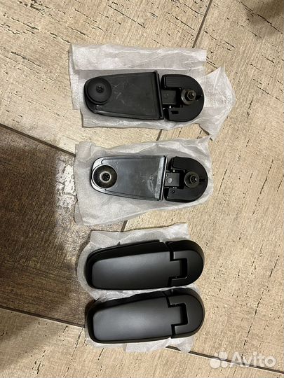 Петля открывания стекла пятой двери Ford Explorer