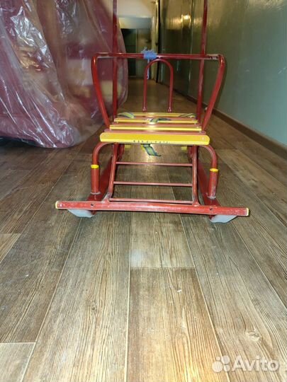 Детские санки с ручкой