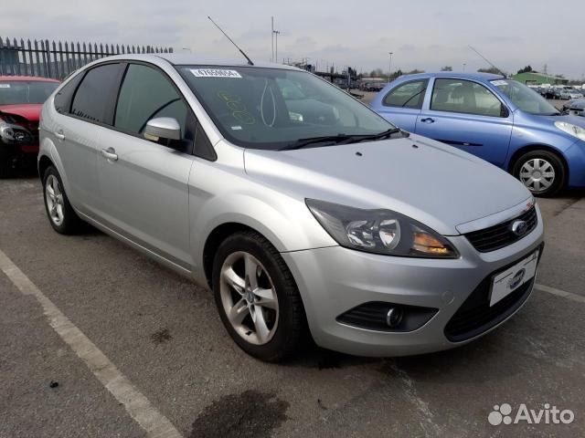 Топливная рампа с форсунками Ford Focus 2 1.6 л