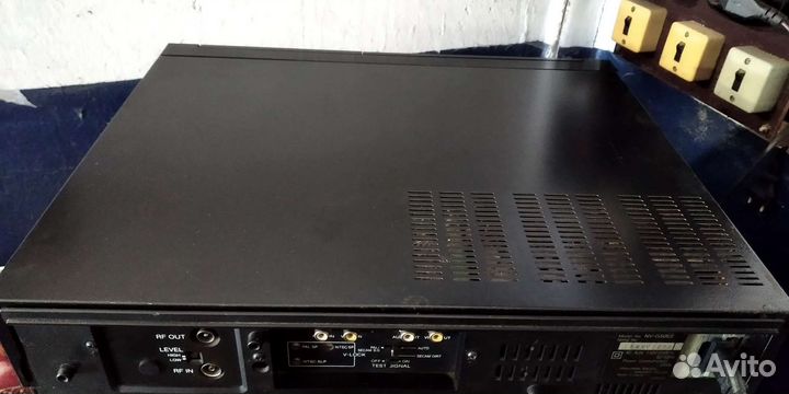 Видеомагнитофон(Panasonic)