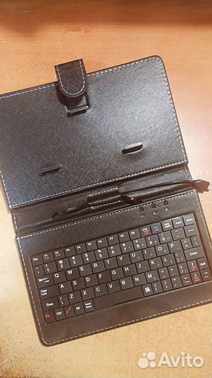 Клавиатура для телефона с чехлом на подставке