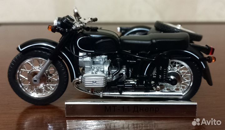 Модель мотоцикла мт-11 
