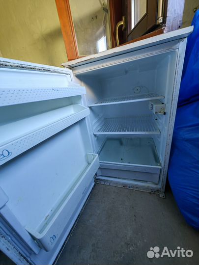 Холодильник маленький