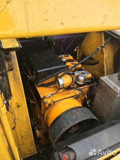 Мини-погрузчик МКСМ 800H, 2012