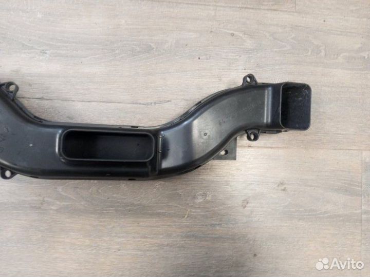 Воздуховод передний левый Bmw X5 4.8I E70 N62N