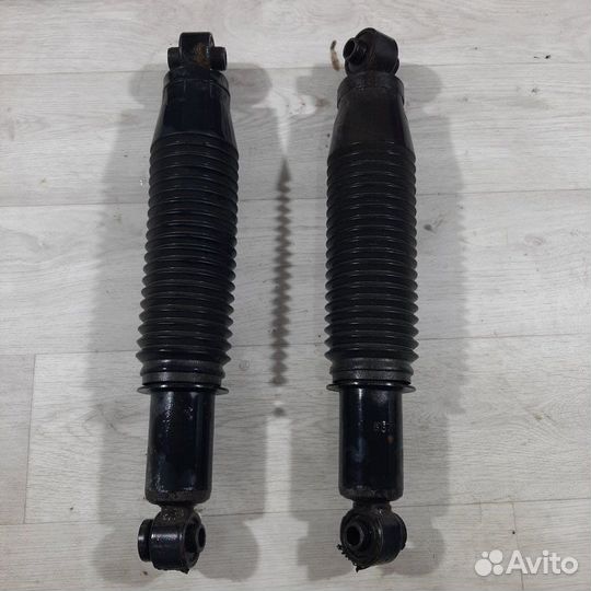 Амортизатор подвески Hyundai Solaris хэтчбек G4FA