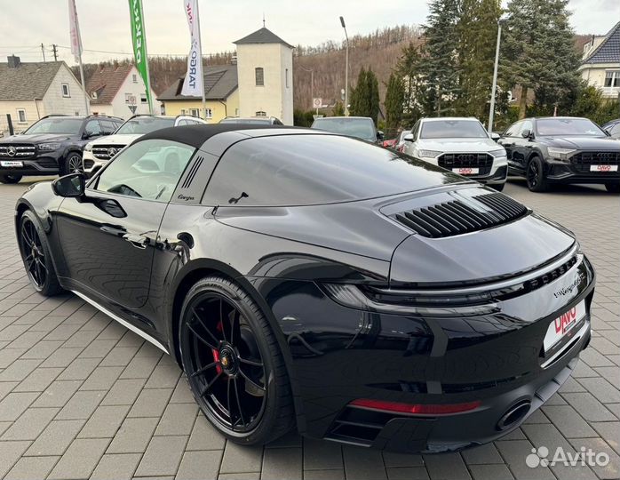 Porsche 911 Carrera 4 GTS 3.0 AMT, 2024, 15 км