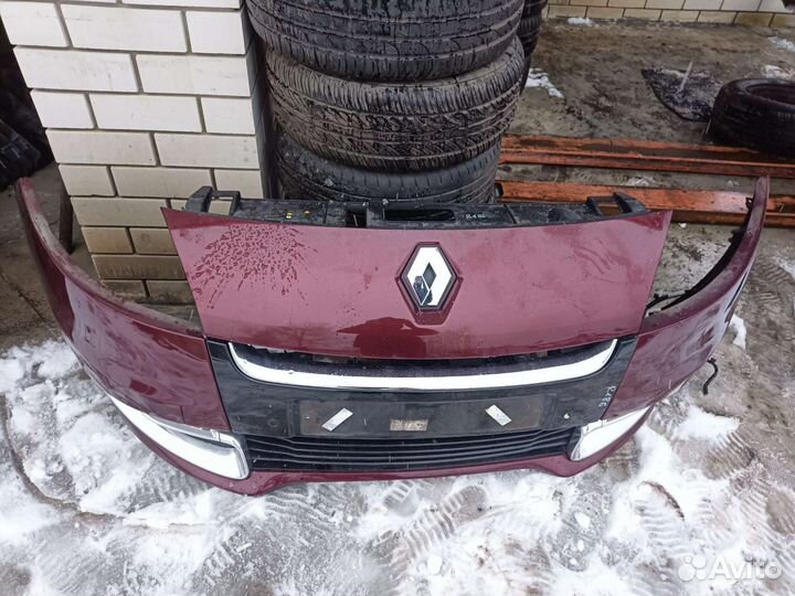 Бампер передний Renault Scenic 3