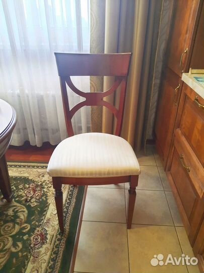 Стол со стульями бу