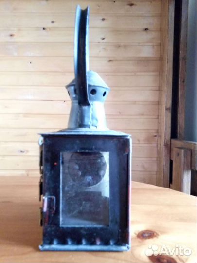 Железнодорожный фонарь сигнальный керосиновый