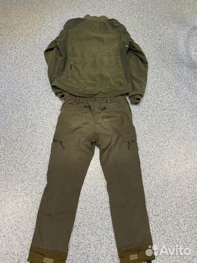 Продается комплект, Куртка и Брюки Chevalier