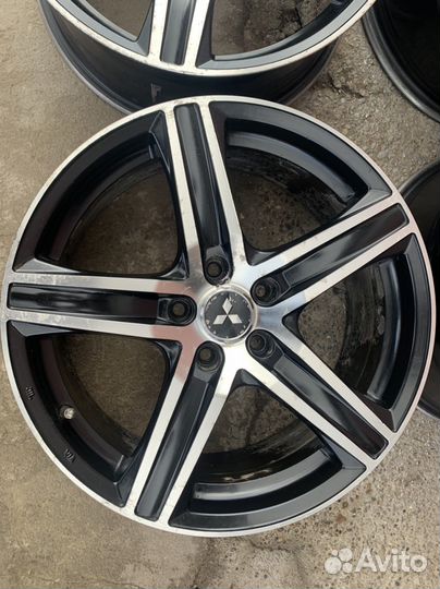 Диски R18x7,5 JJ 5/114,3 et 38 Dia 67,1