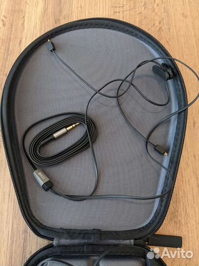 Наушники Porsche Design (KEF)