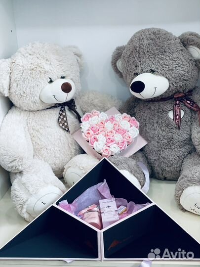 Плюшевый медведь