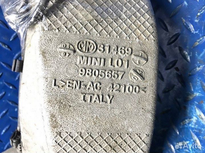 Кулак ступица задний левый Mini Countryman R60