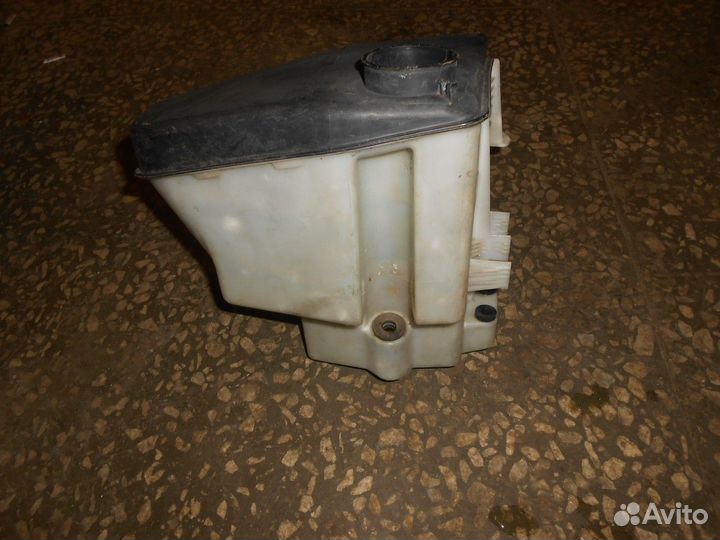 Бачок омывателя (BMW X5)