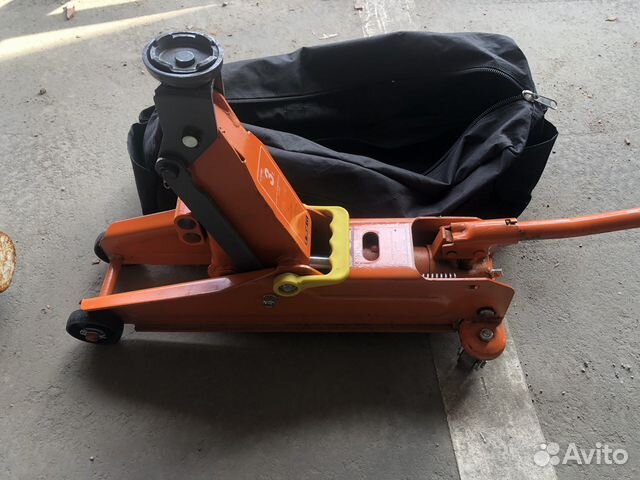 Домкрат подкатной 3 тонны бу купить в Ярославле | Авито
