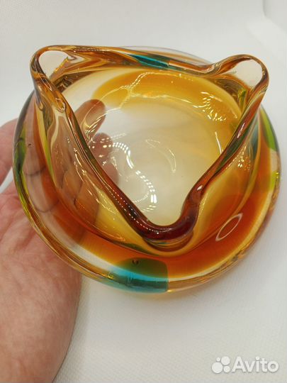 Пепельница цветное стекло