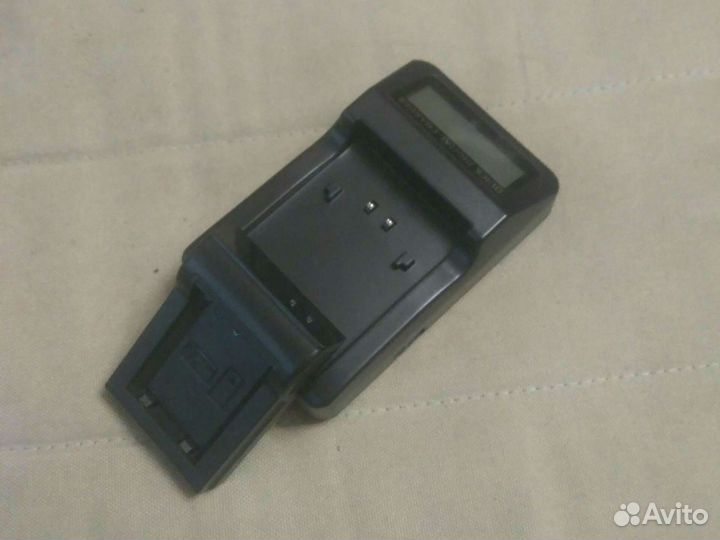 Зарядка для аккумулятора Sony FW50 с дисплеем