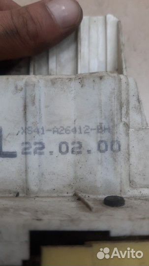 Замок двери задней правой Ford Focus