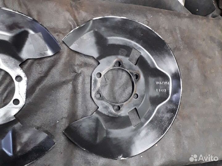 Щиток тормозного диска Mazda CX-5