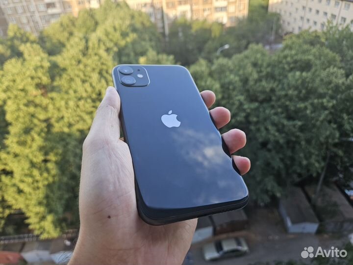 iPhone 11, 64 ГБ