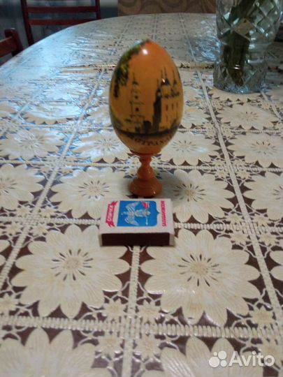 Декоративное деревянное яйцо
