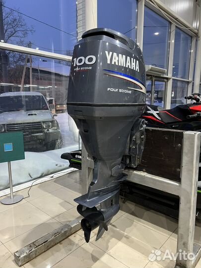 Лодочный мотор Ямаха 100 л. с, 4 тактный