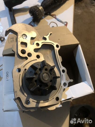 Помпа логан рено