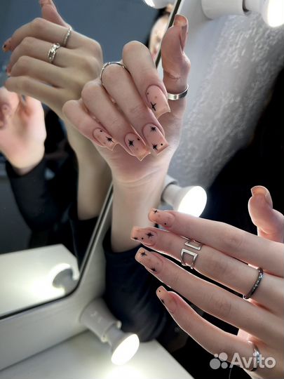 Маникюр/ наращивание ногтей