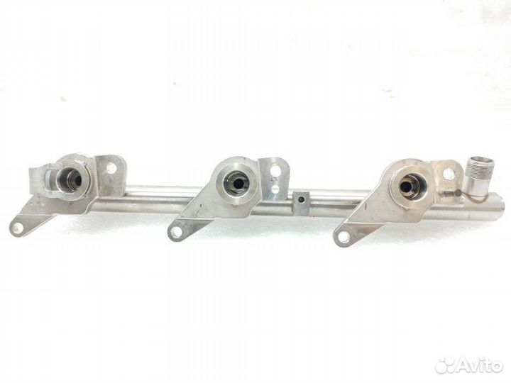 Топливная рейка (рампа) Mercedes-Benz Cls-Class