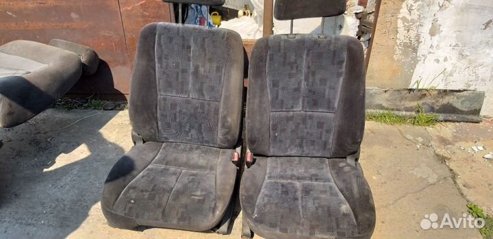 Сидения на Mitsubishi Galant EA1A