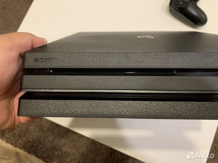 Sony playstation 4 pro 1tb