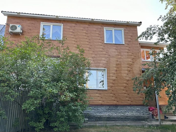 Дом 158,1 м² на участке 10 сот.