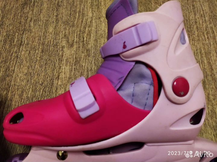 Роликовые коньки