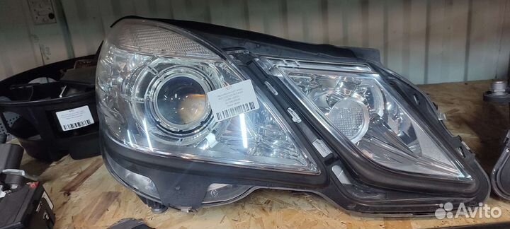 Фара левая правая mercedes W212 ксенон