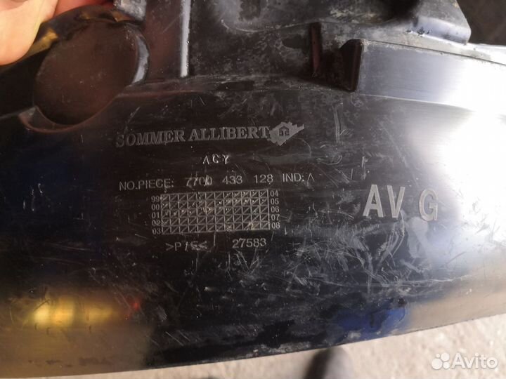 Подкрылки на Рено Симбол