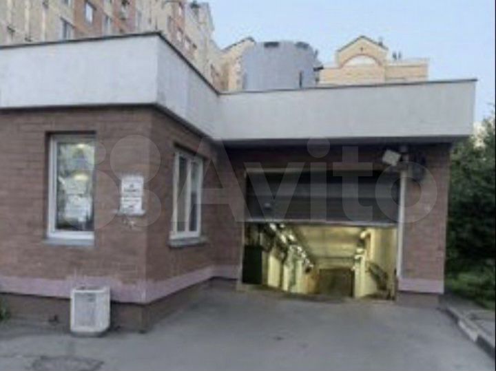 Машиноместо, 11 м²