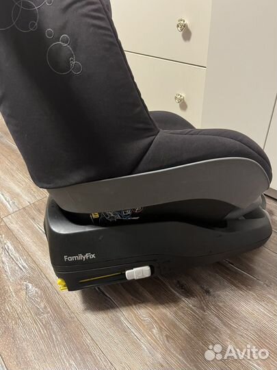 Детское автокресто maxi-cosi