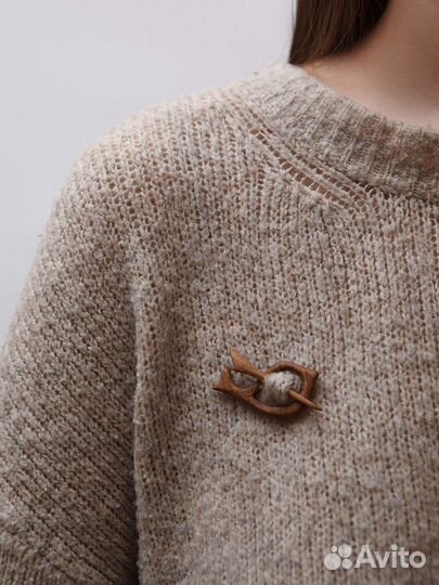 Брошки из дерева /дуб