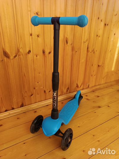 Самокат детский трехколесный