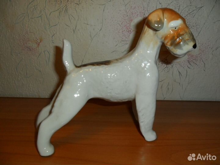 Статуэтка Фокстерьер фарфор