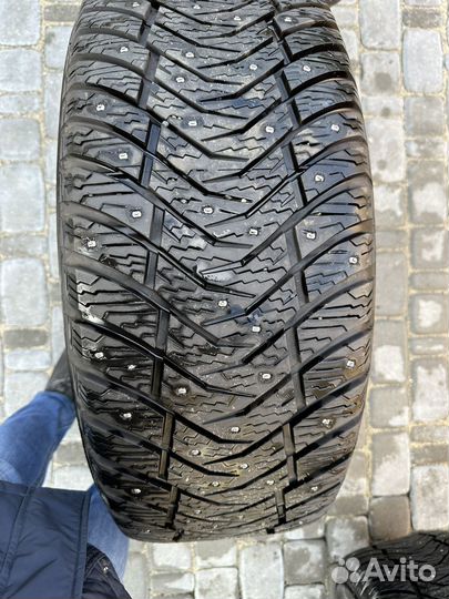 Колеса yokohama зимние шипованные R20