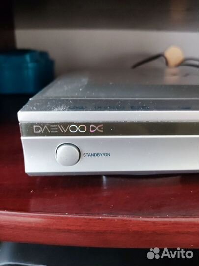 DVD плеер с караоке Daewoo DV1350S