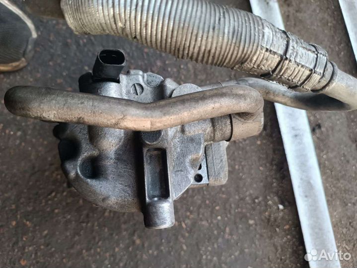 Компрессор кондиционера 1K0820859T 1.4 Passat B7 2