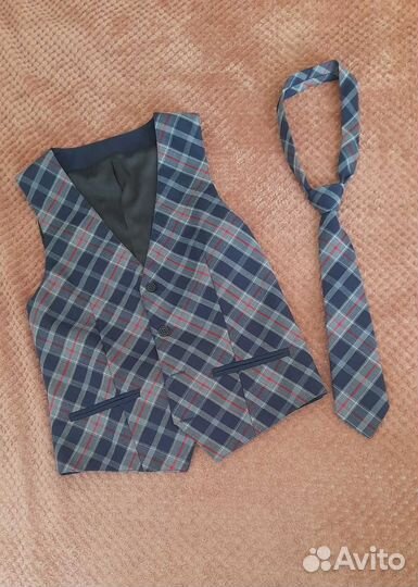 Жилет+галстук и пиджак