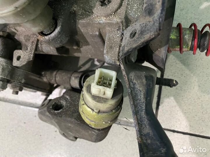 Главный тормозной цилиндр с абс Volkswagen Passat