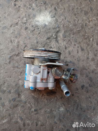 Насос гур Nissan Cefiro A33, Maxima VQ20